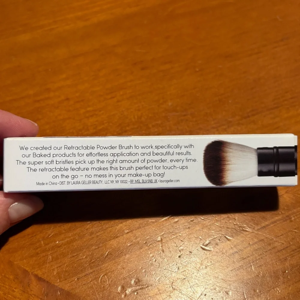 Laura Geller Retractable Powder Brush